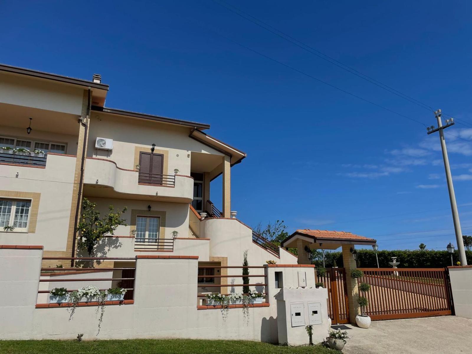Appartamento In Villa Villalfonsina Zewnętrze zdjęcie